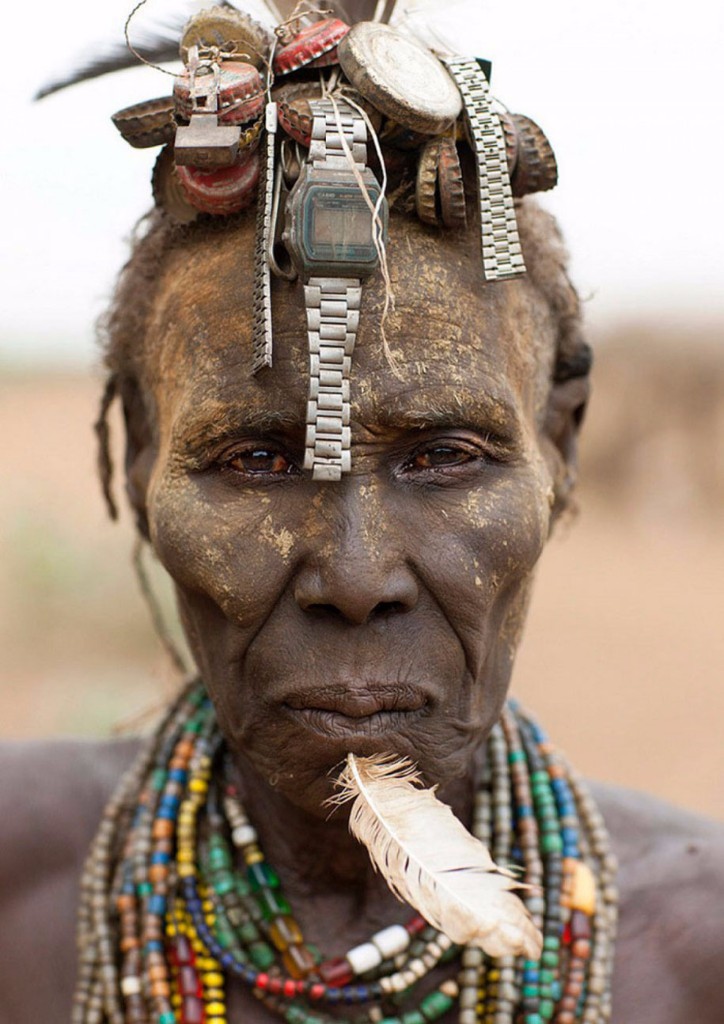 “Tribes Turn Trash into Jewellery”, Eric Lafforge - Flipboard 